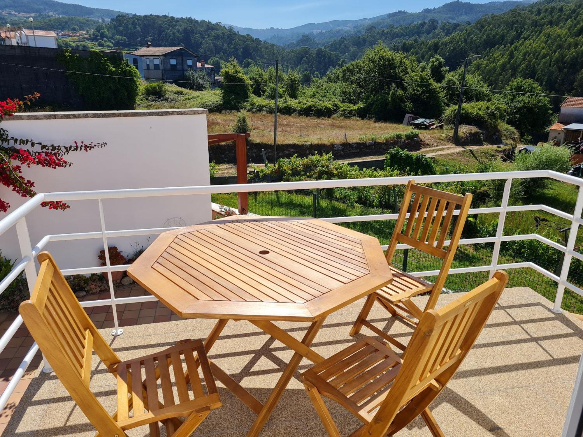 فالي دي كامبرا Coliving The Valley Portugal - Pt Apartamentos Com Cozinha Partilhada - En Apartments With Shared Kitchen المظهر الخارجي الصورة