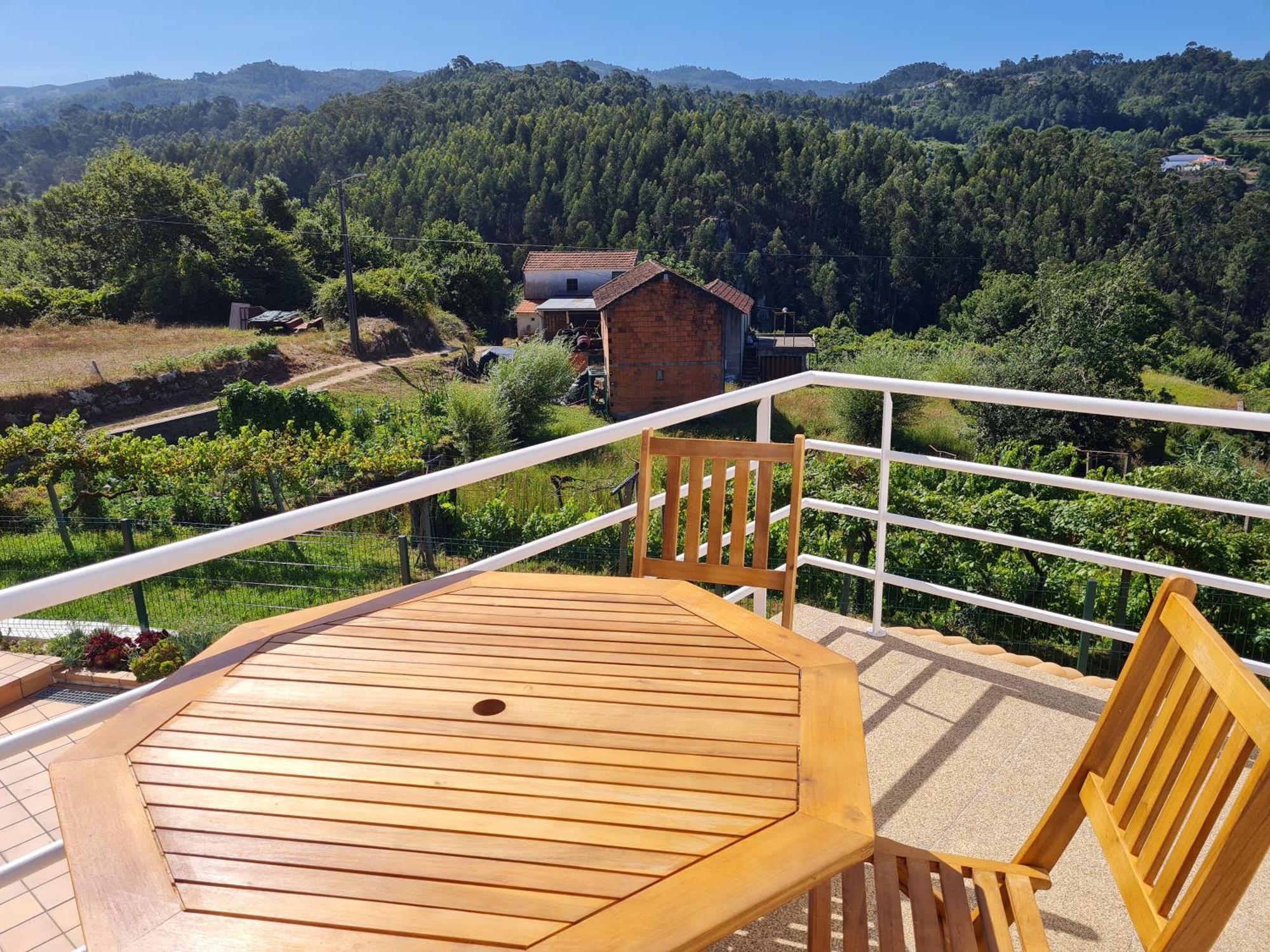 فالي دي كامبرا Coliving The Valley Portugal - Pt Apartamentos Com Cozinha Partilhada - En Apartments With Shared Kitchen المظهر الخارجي الصورة